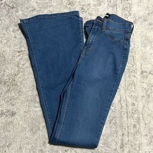 Fashion nova size 1 skinny boot cut jeans